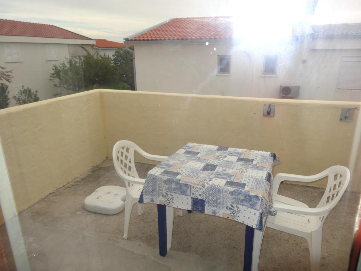 Romantic Room Vir Exterior photo